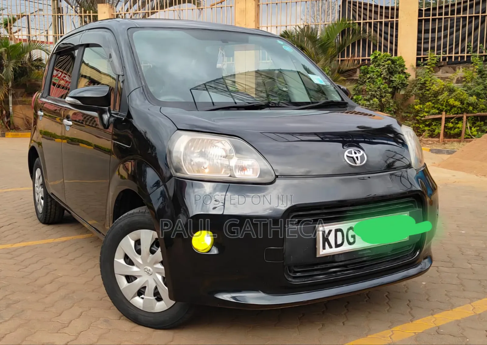 Toyota Porte 2015 Black