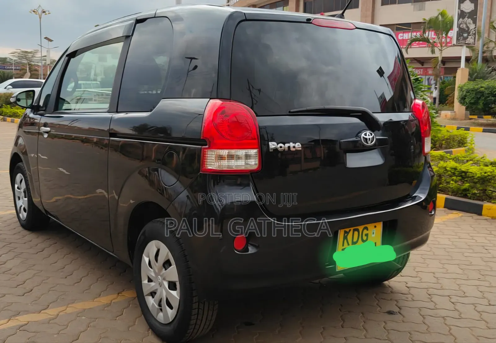 Toyota Porte 2015 Black