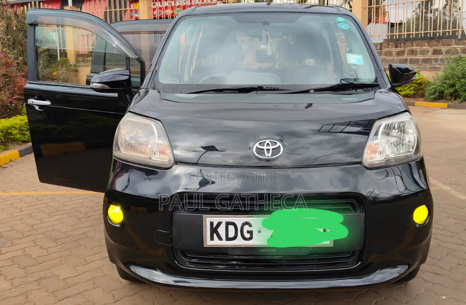 Toyota Porte 2015 Black