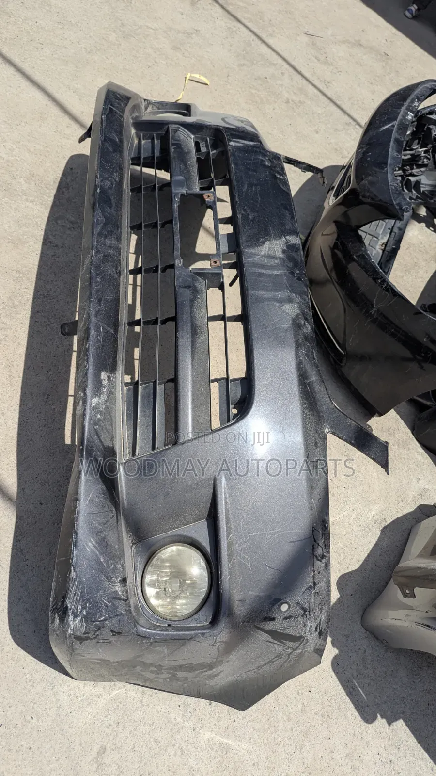 Noah 2005 Front Bumper With Foglights