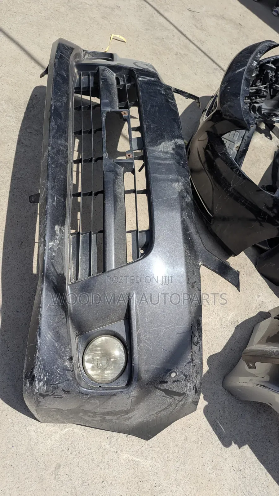 Noah 2005 Front Bumper With Foglights