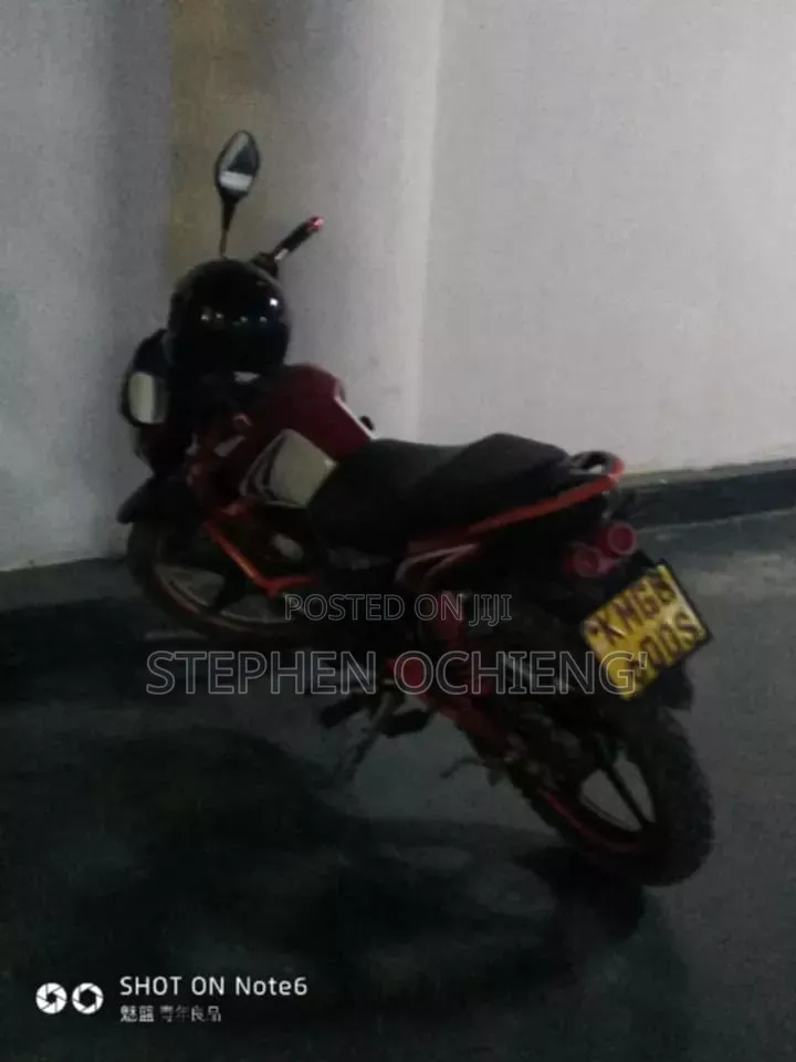 MTR MTR CB200 2023 Red
