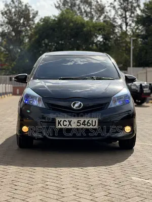 Toyota Vitz 2012 Black