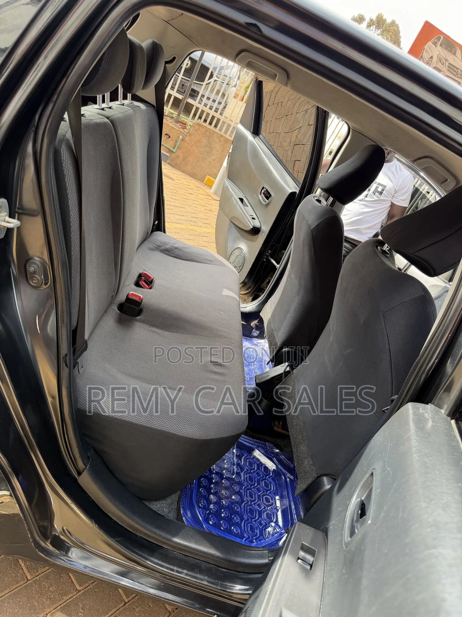 Toyota Vitz 2012 Black