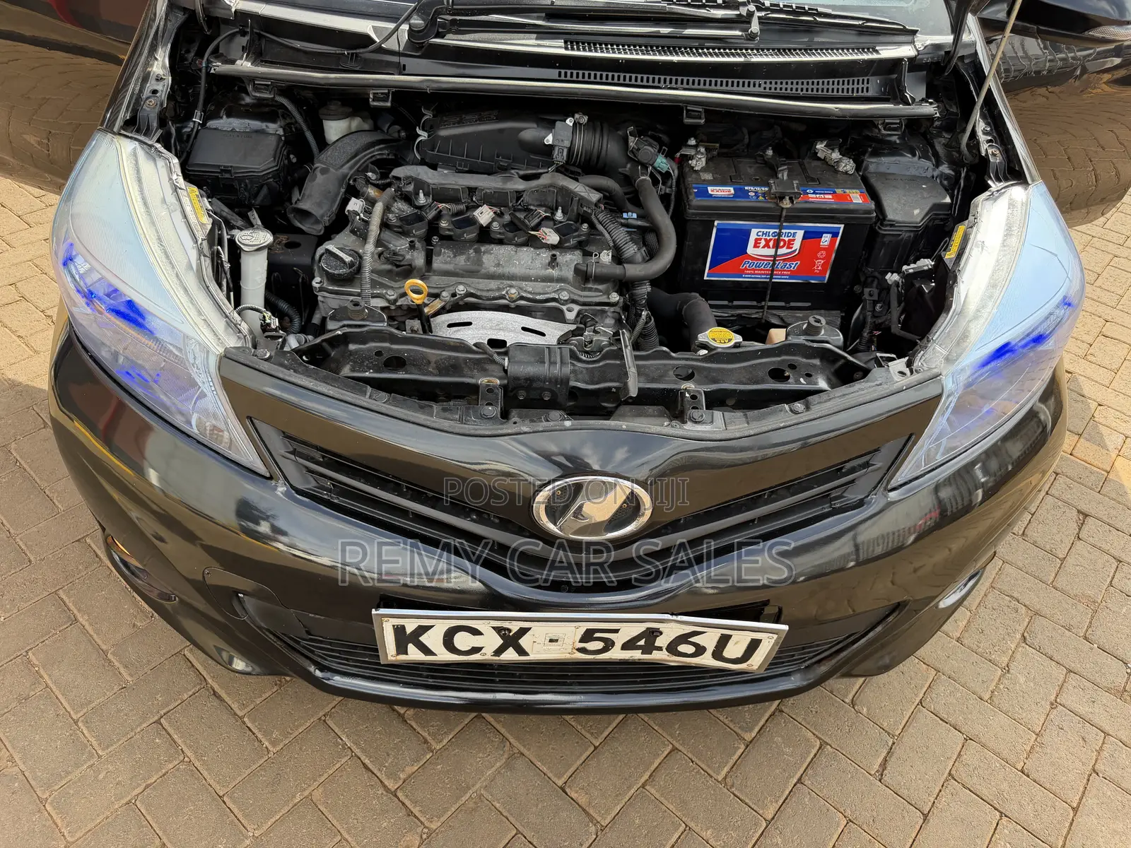 Toyota Vitz 2012 Black