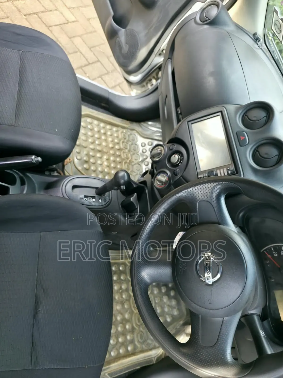 Nissan March 2012 Silver