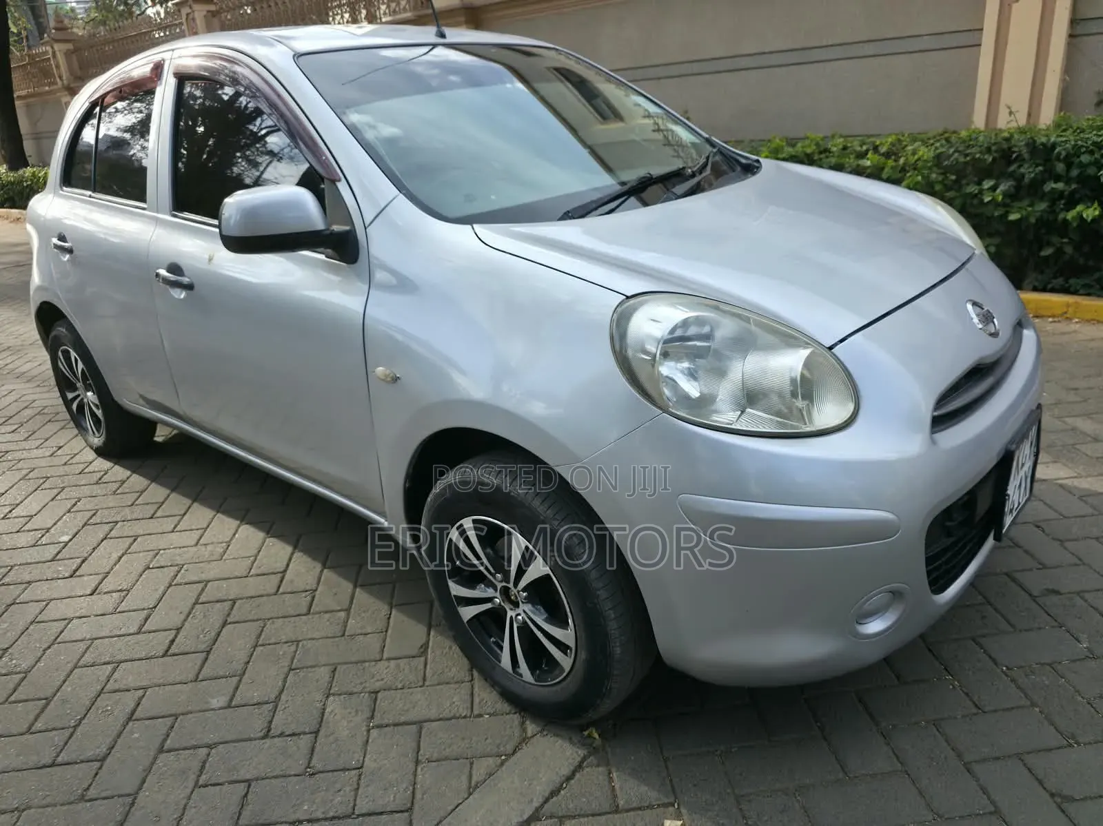 Nissan March 2012 Silver