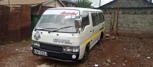 Nissan Caravan (Urvan) 2000 White