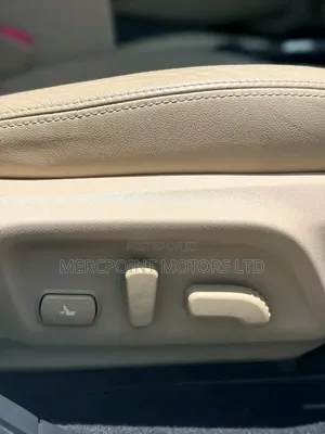 Subaru Outback Base AWD 2020 White
