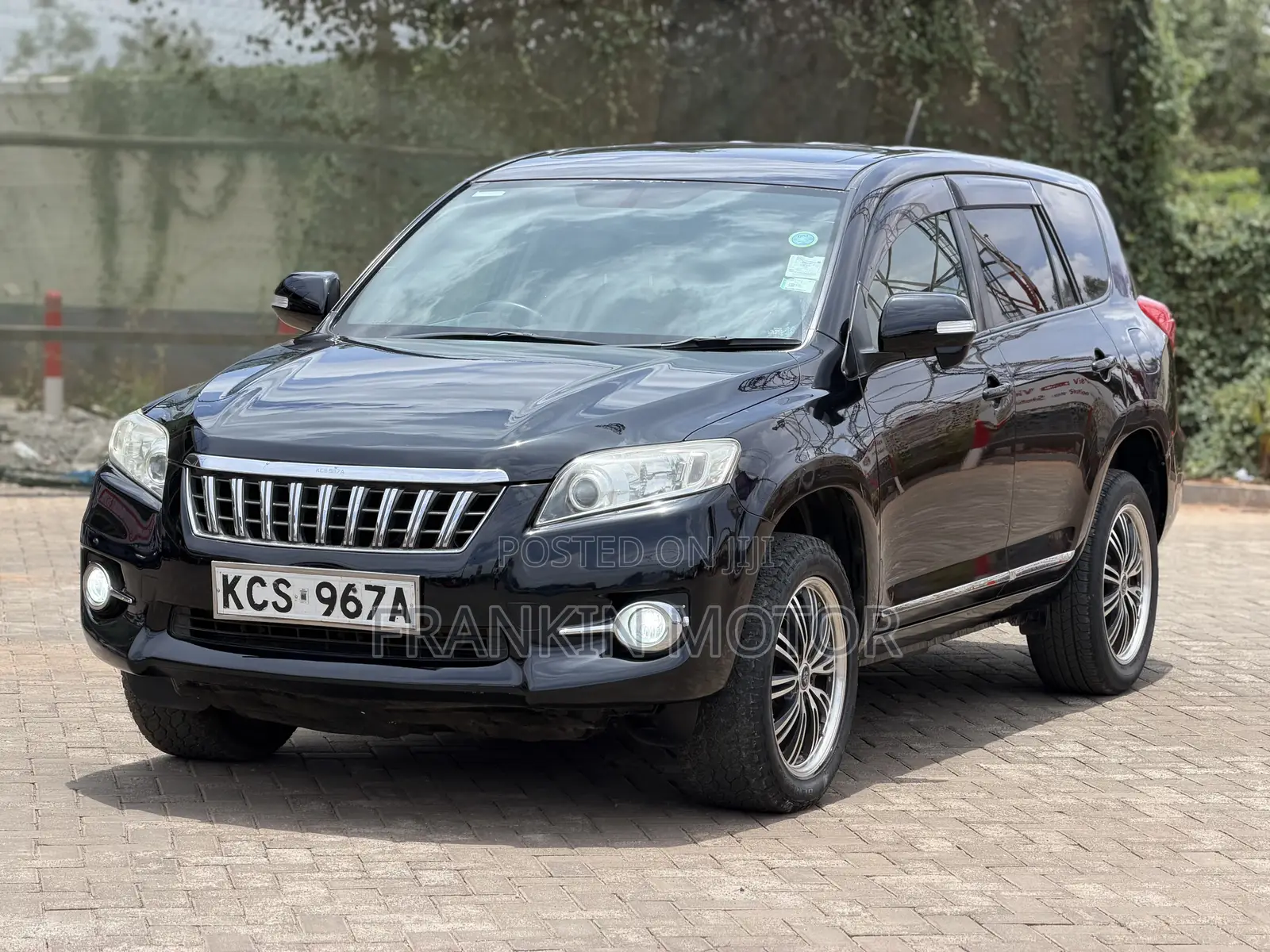 Toyota Vanguard 2012 Black