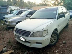 Mitsubishi Lancer 1998 White