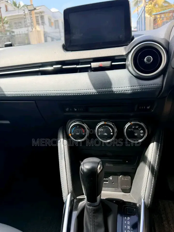 Mazda 2 2020 Blue