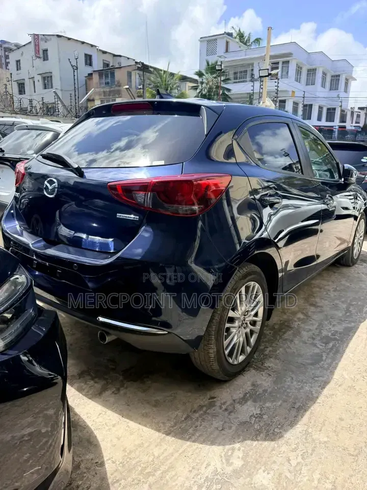 Mazda 2 2020 Blue