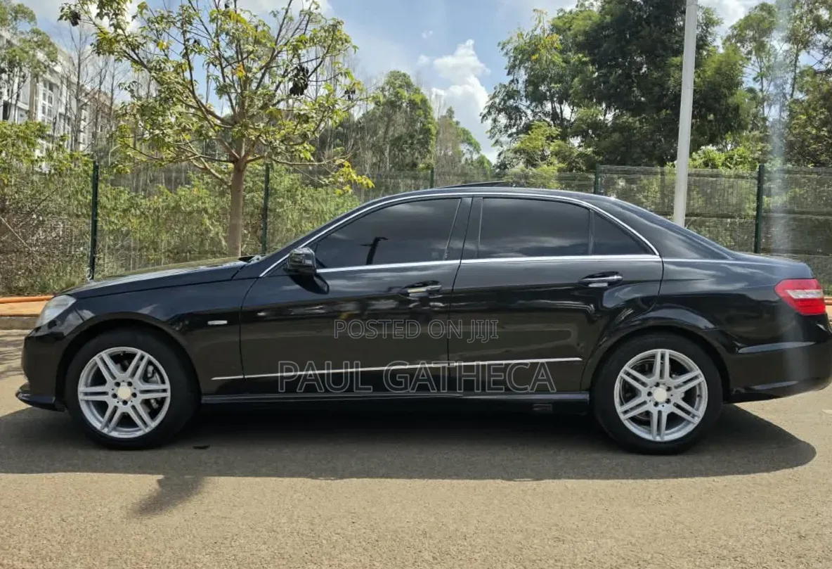 Mercedes-Benz E250 2012 Black