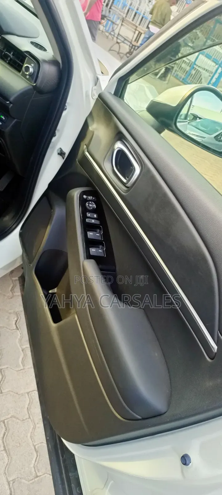 Honda Vezel 2021 White