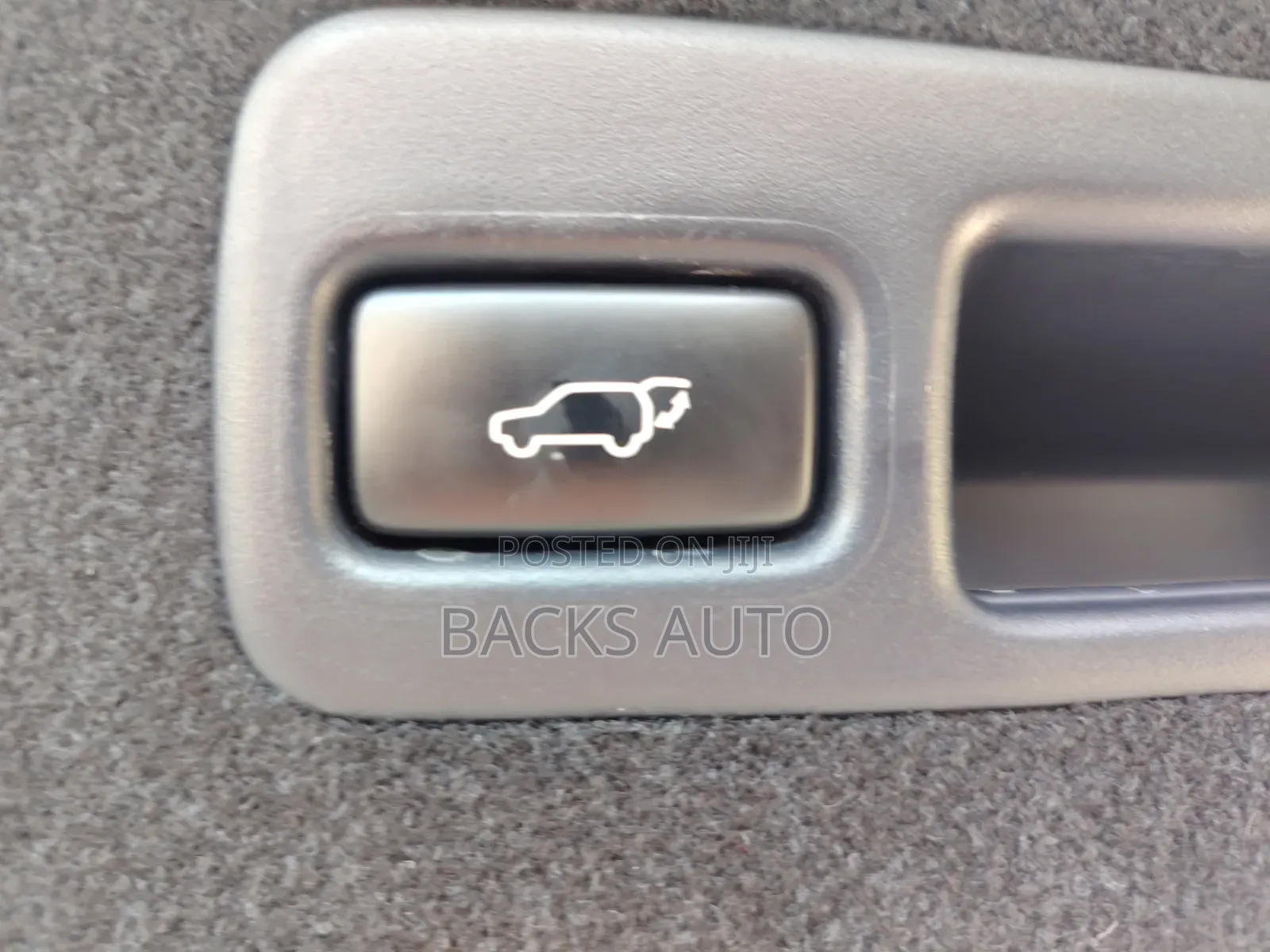 Toyota Harrier 2.0 2017 Pearl
