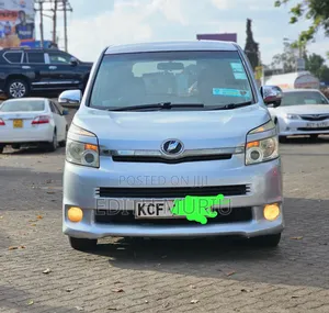 Toyota Noah 2008 Silver