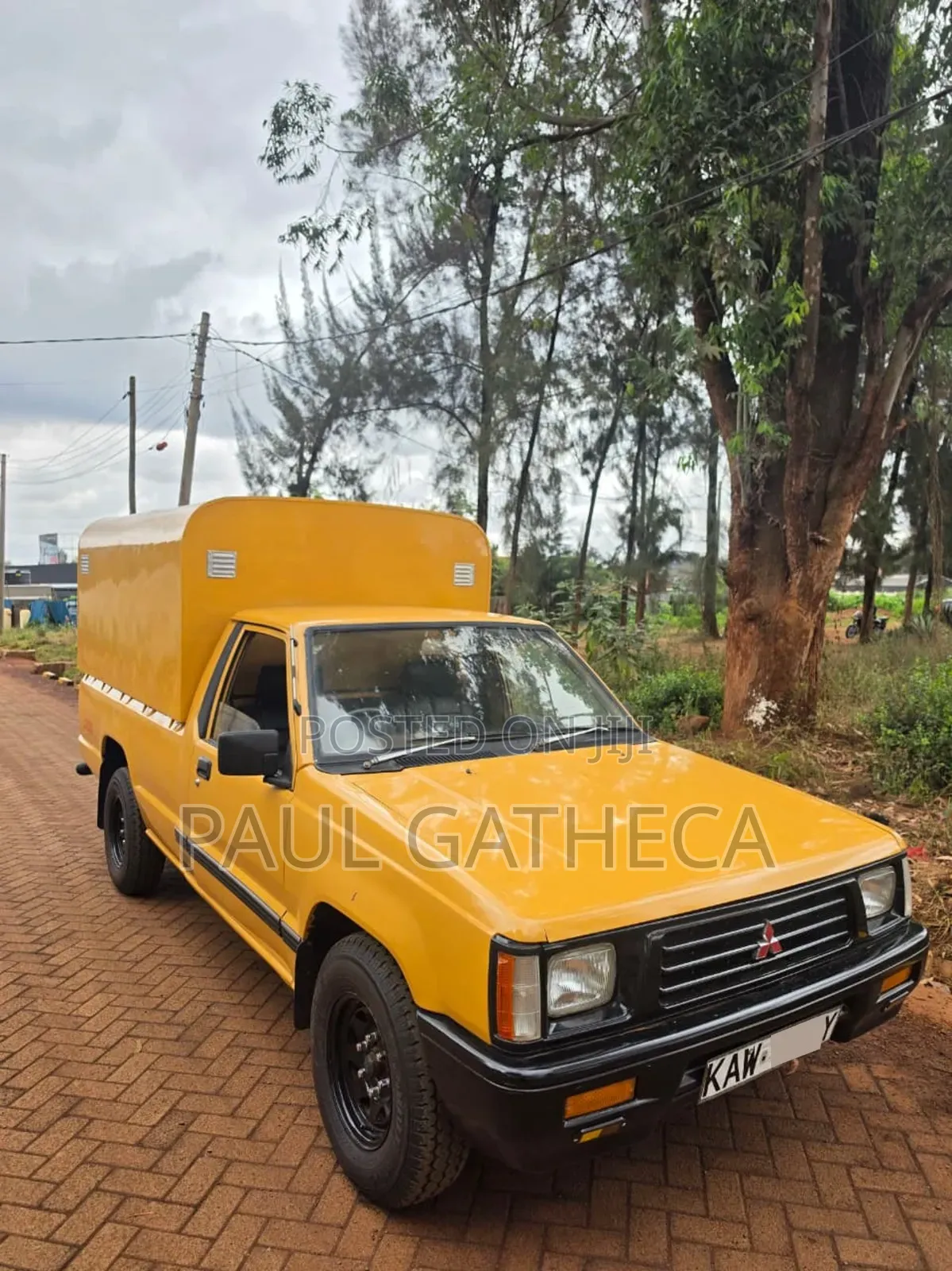 Mitsubishi L200 2006 Yellow