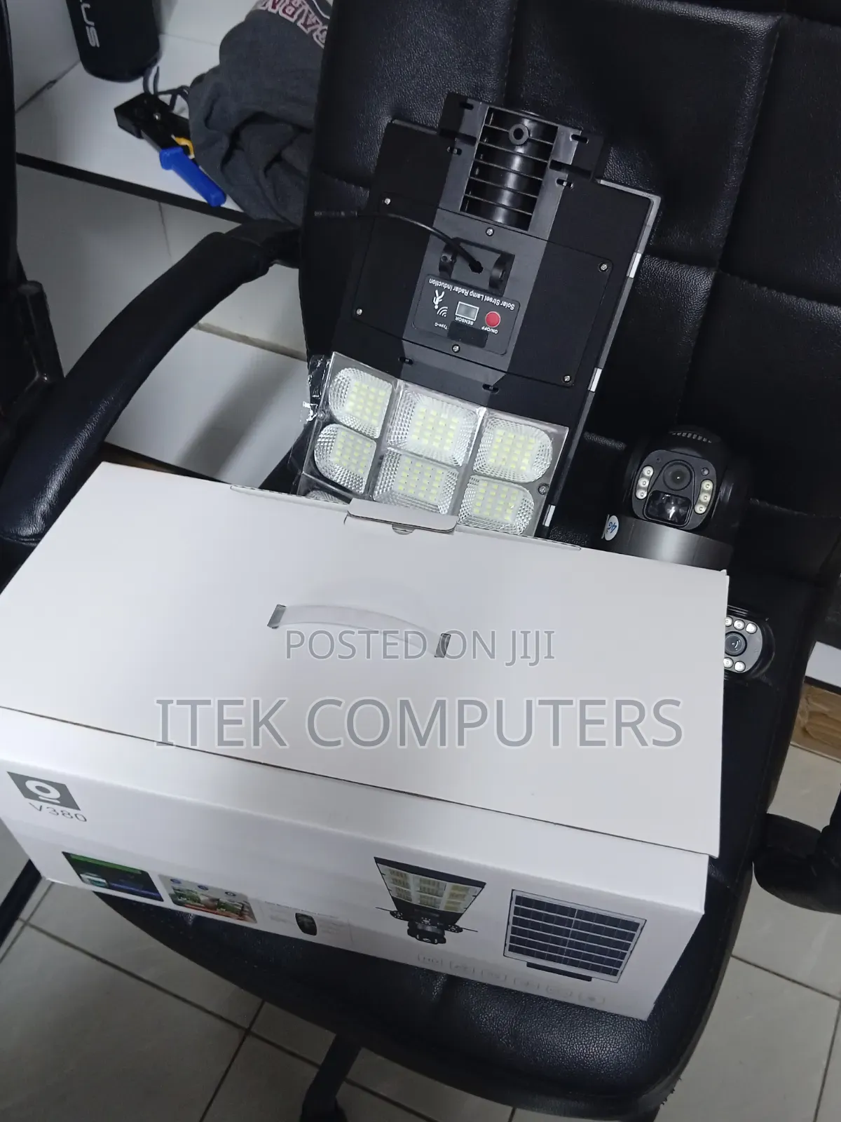 Energy Efficient AI Solar V380 Pro Camera With Built-in Lighting Model