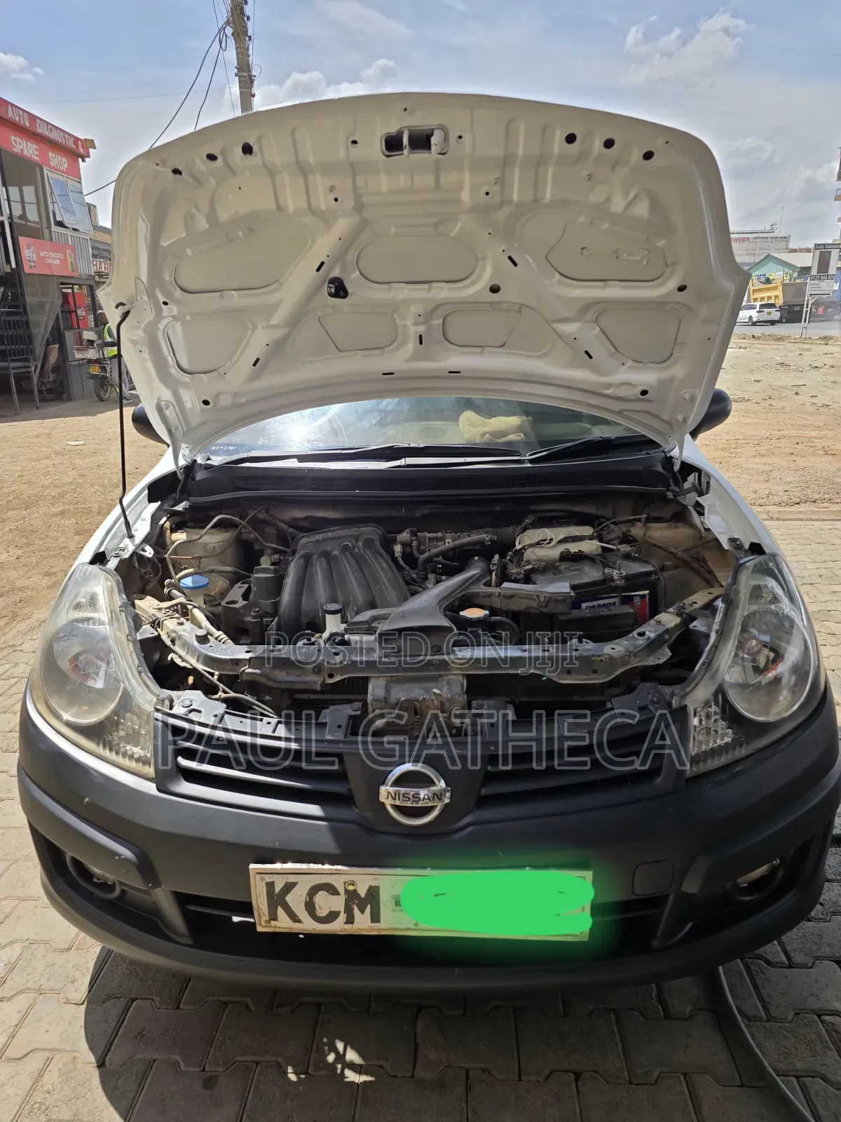 Nissan Advan 2012 White