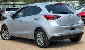 Mazda 2 2019 Silver
