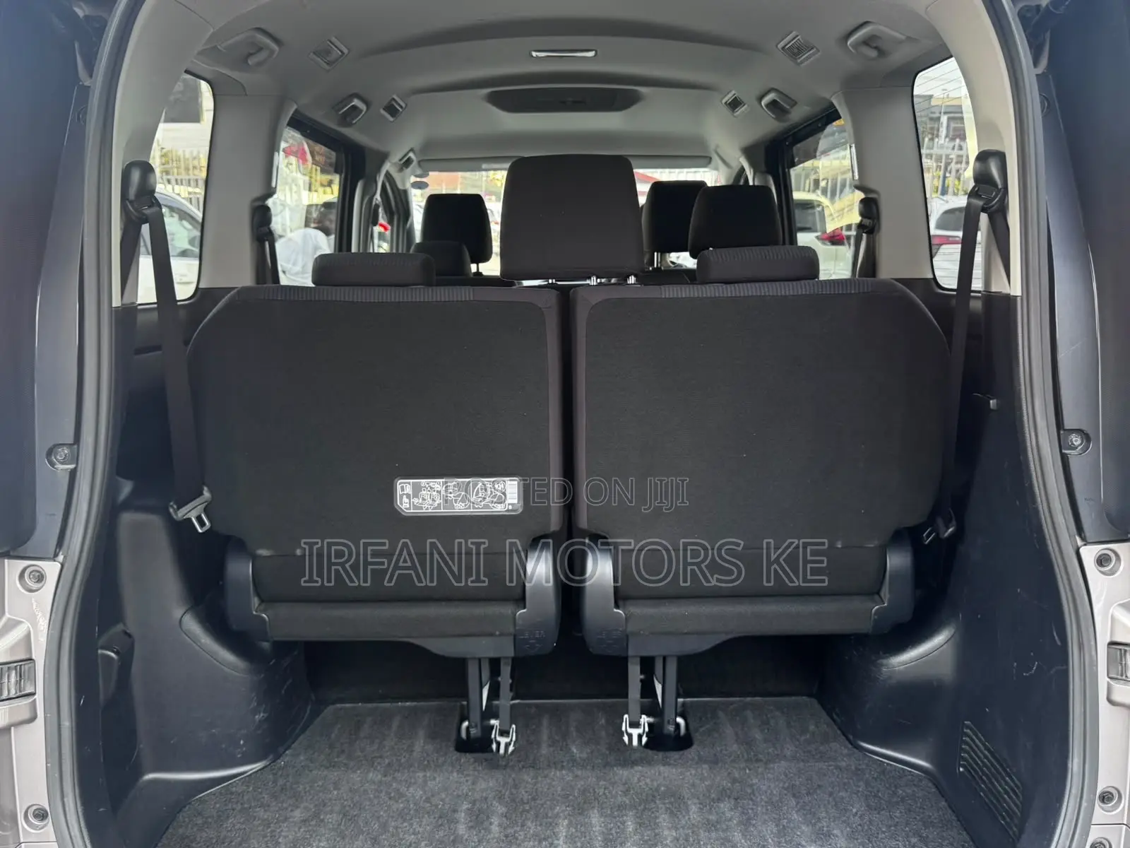 Toyota Noah 2.0 FWD (8 Seater) 2019 Gray