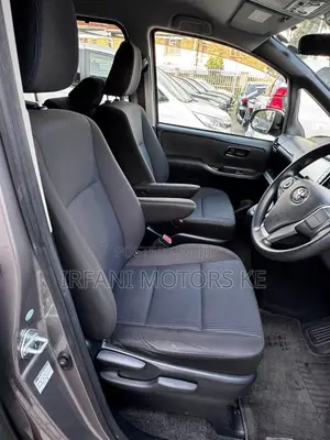 Toyota Noah 2.0 FWD (8 Seater) 2019 Gray