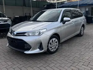 Toyota Corolla Fielder 1.5 Hybrid FWD 2020 Silver