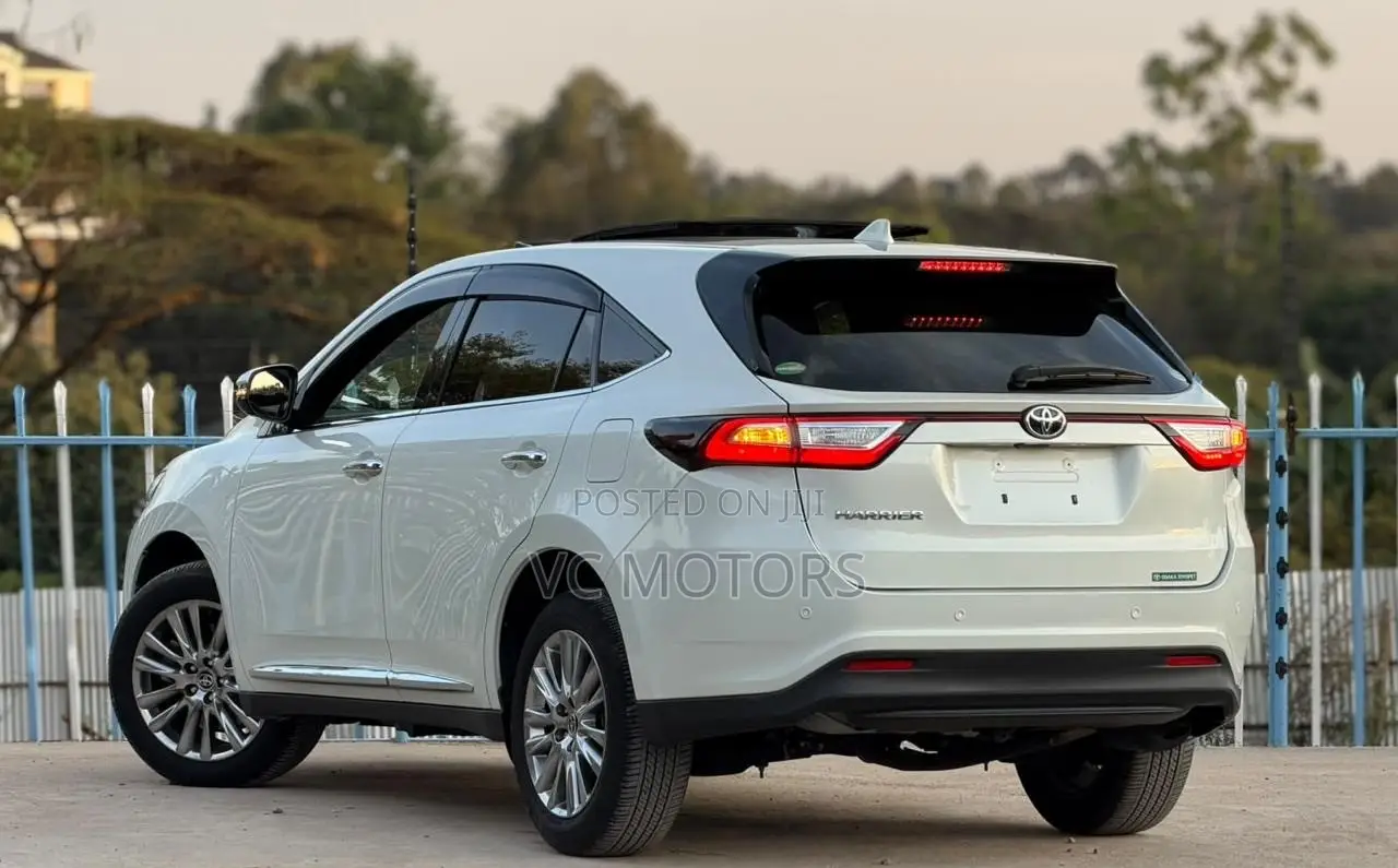 Toyota Harrier 2019