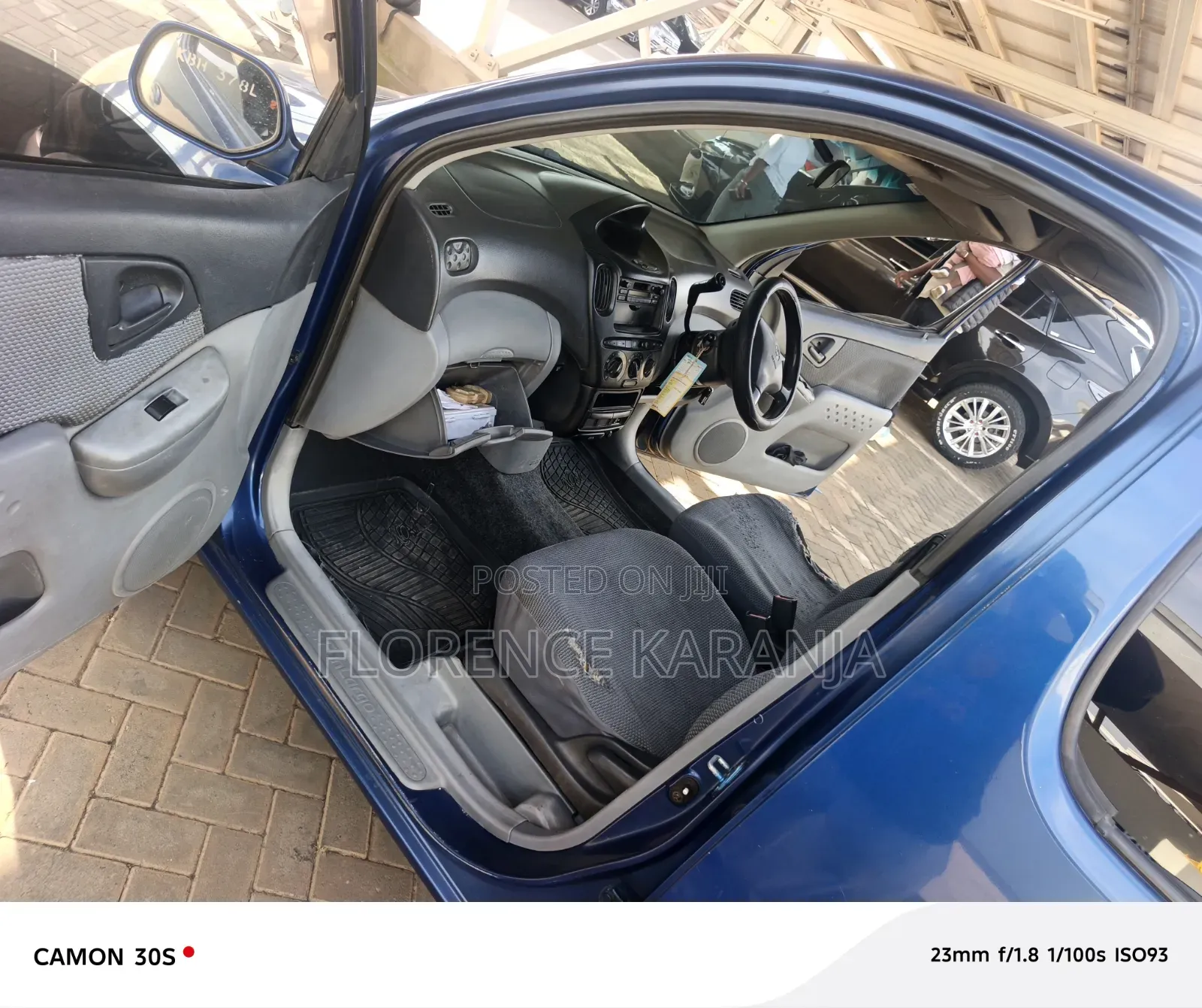 Toyota Fun Cargo 2003 Blue