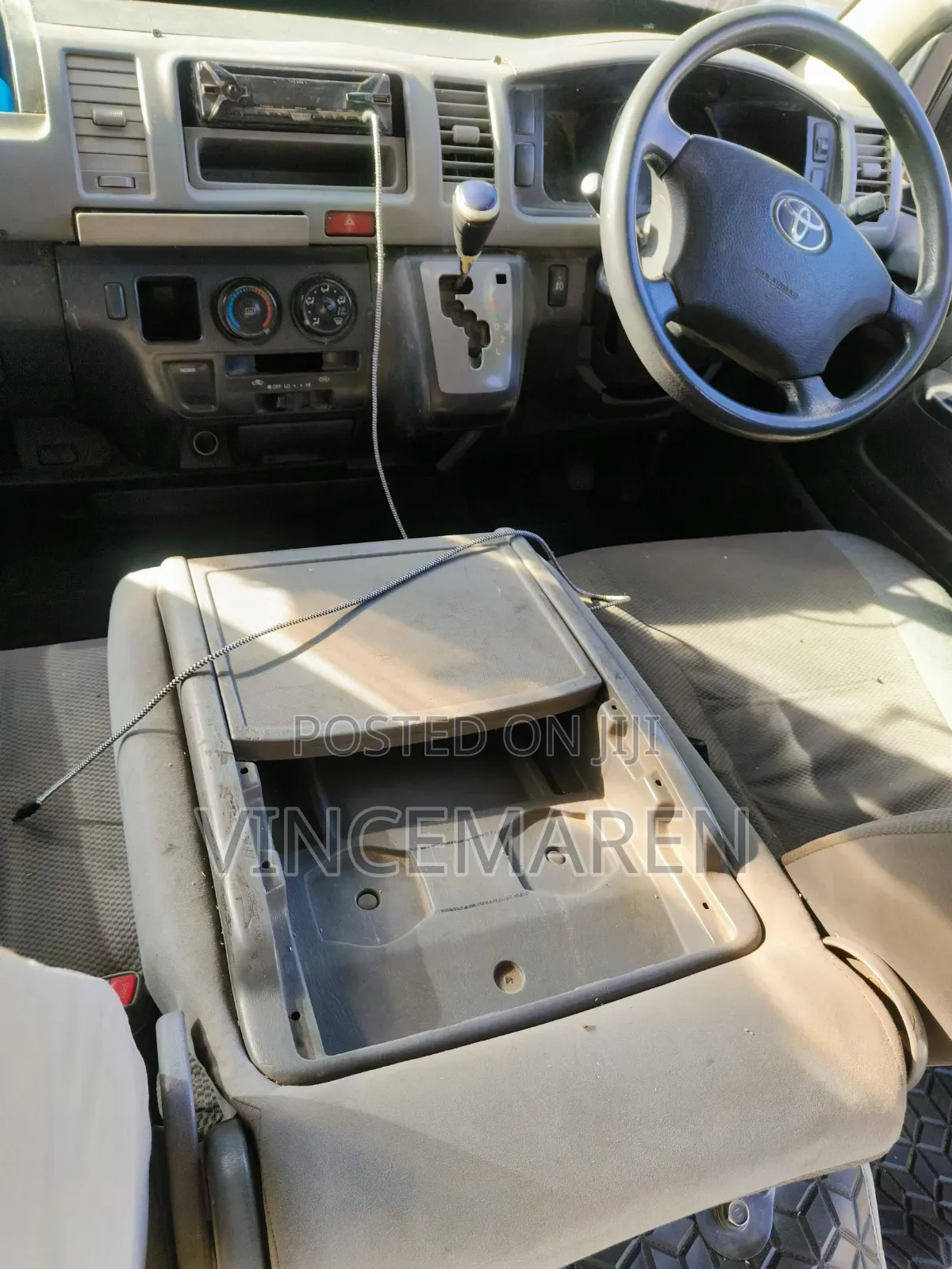 Toyota HiAce 2008 Silver