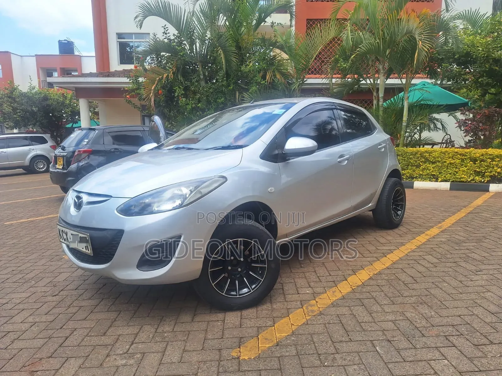 Mazda Demio 2012 Silver