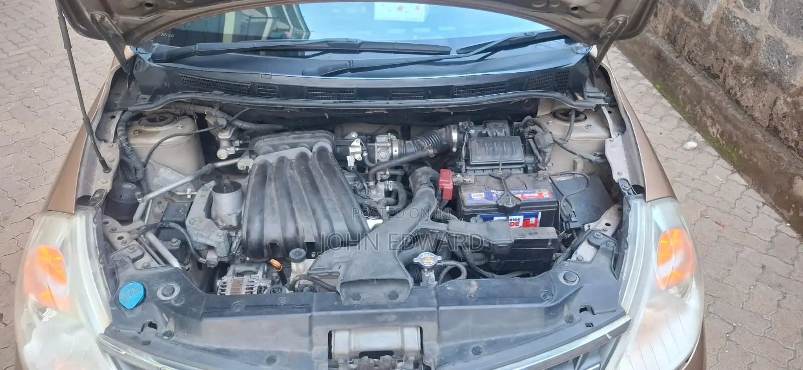 Nissan Tiida 2008 Gold