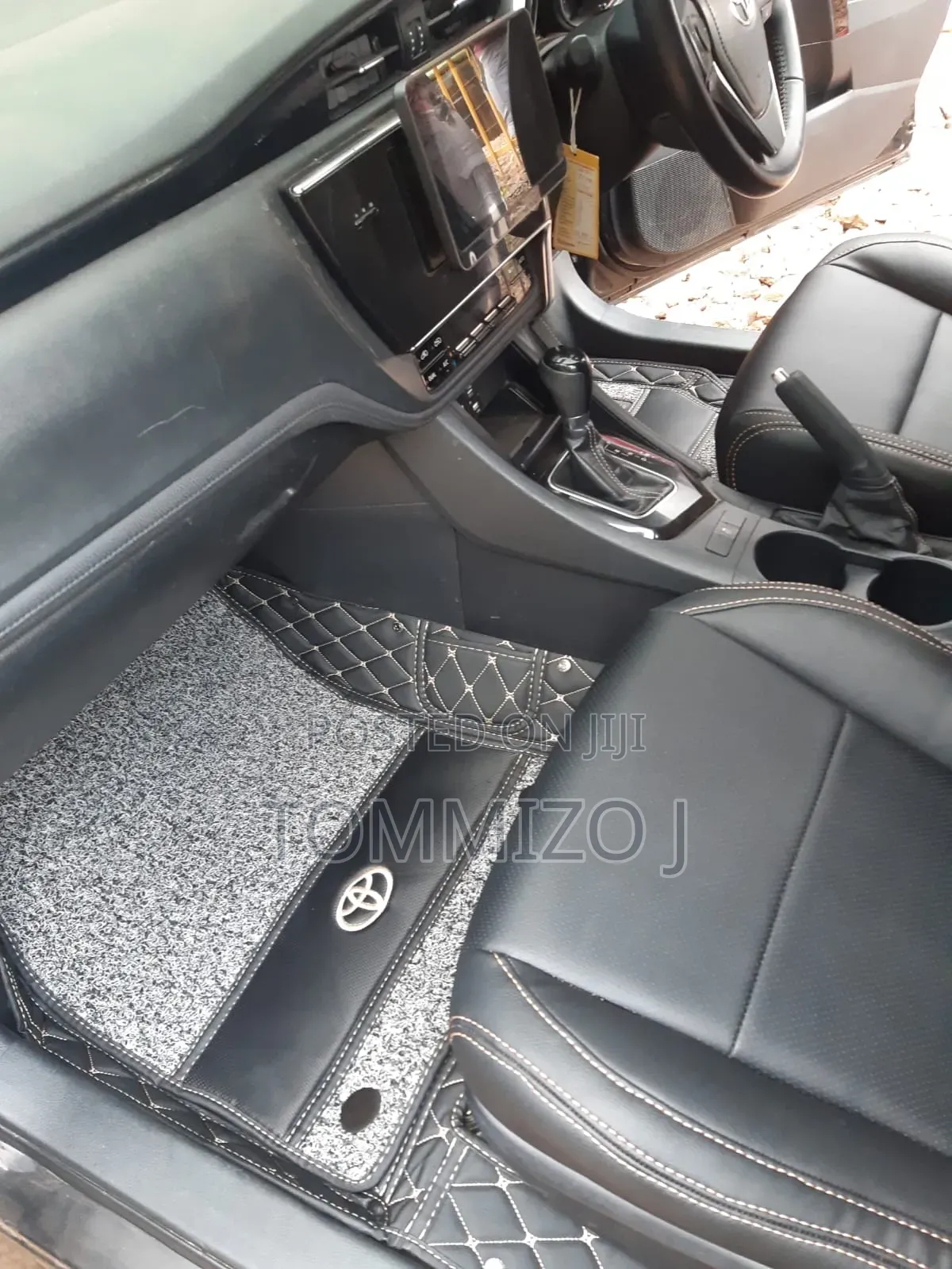 Toyota Auris 2016 Black