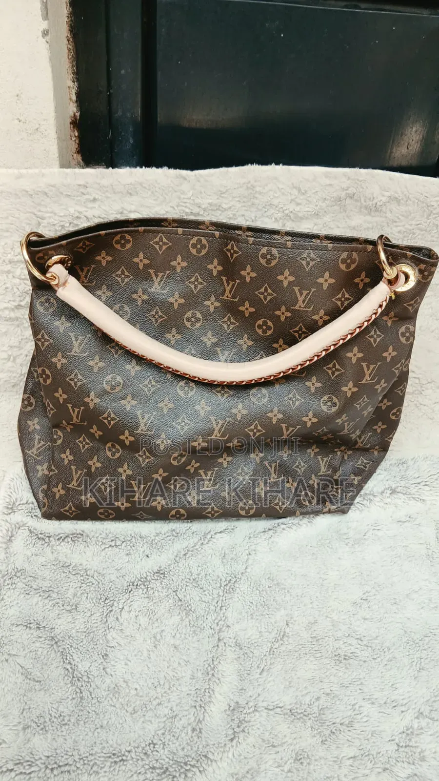 Ladies Hand Bag