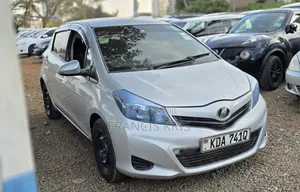 Toyota Vitz 2013 Gray