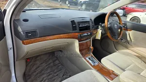 Toyota Premio 2006