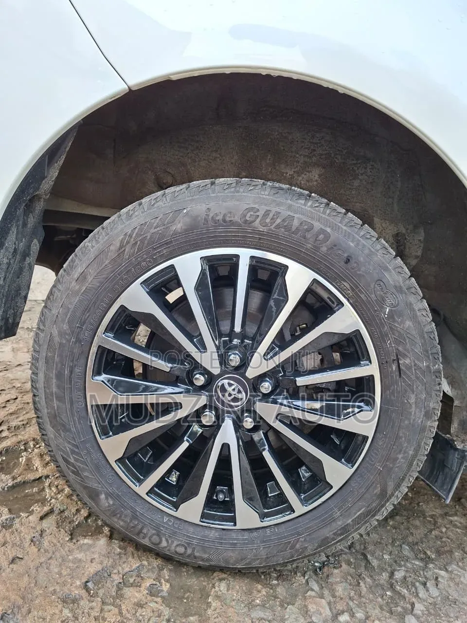 Toyota Sienta 2019 White