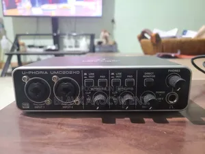 Behringer U-Phoria Umc202hd