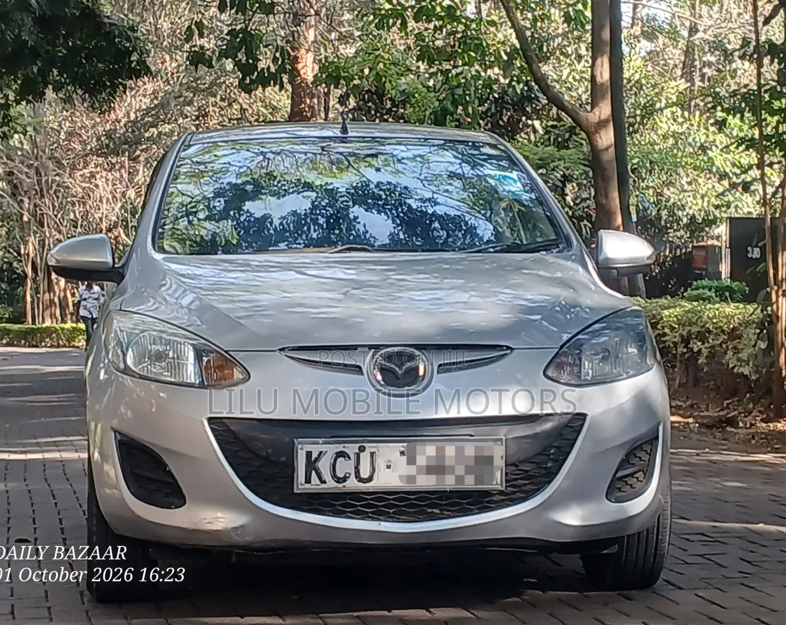 Mazda Demio 2012 Silver