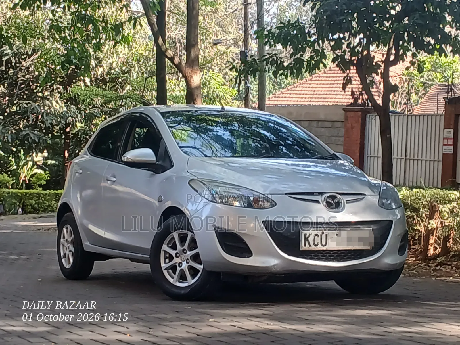 Mazda Demio 2012 Silver