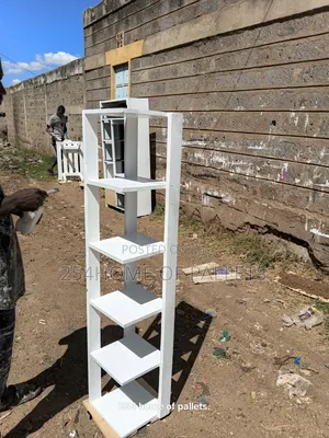 Wooden Corner Stand Slelve