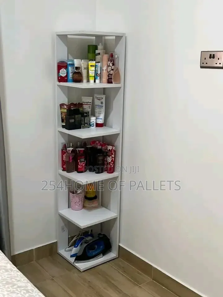 Wooden Corner Stand Slelve
