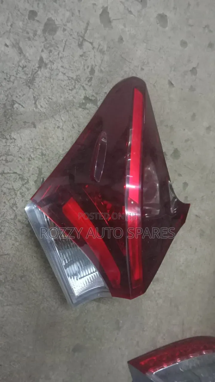 Auris 2018 Taillight