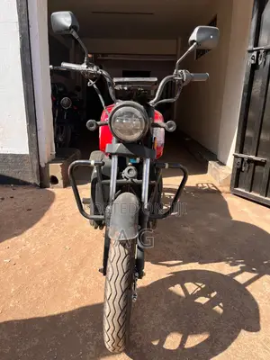 Spark Ride M8 2025 Red