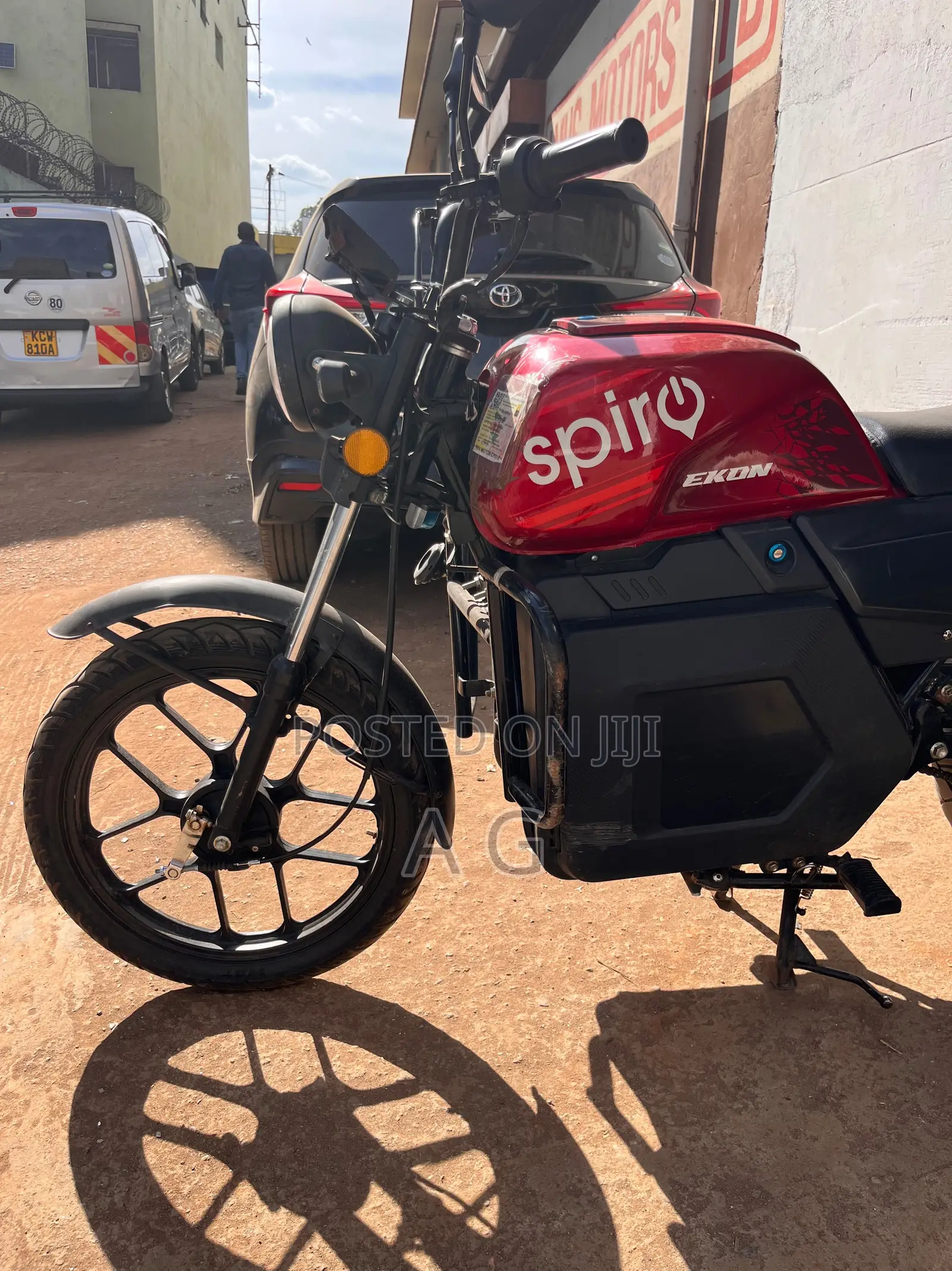 Spark Ride M8 2025 Red
