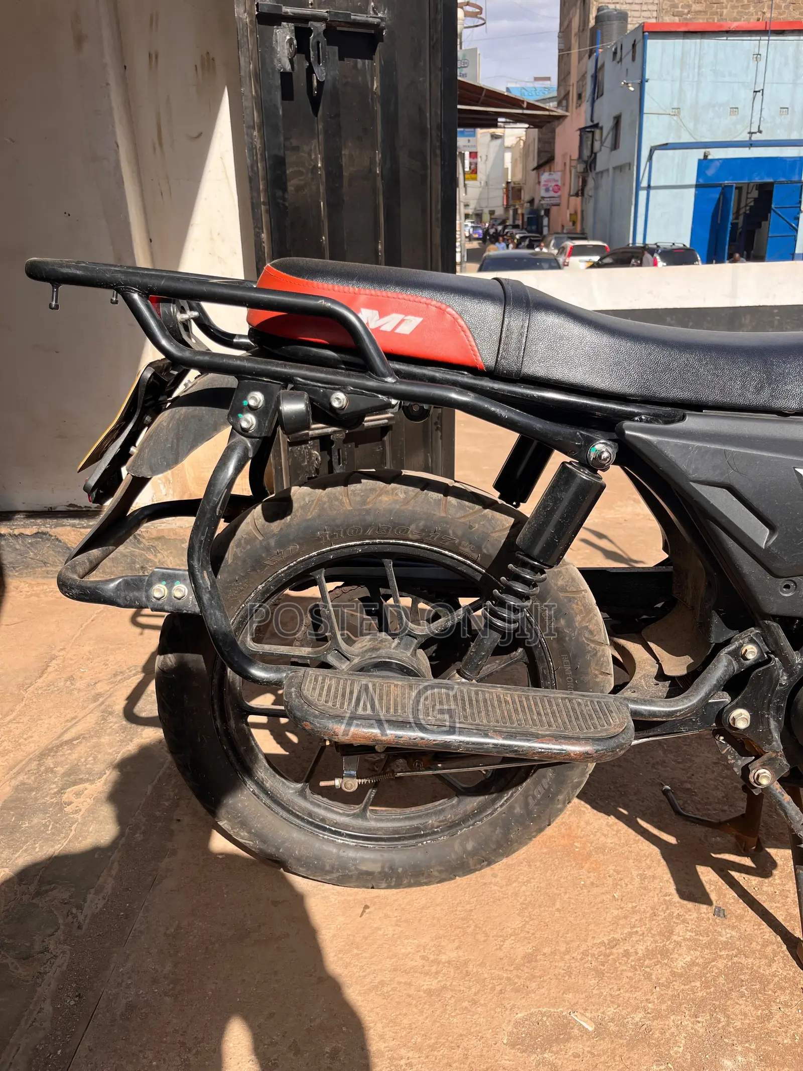 Spark Ride M8 2025 Red