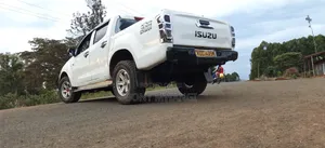 Isuzu D-MAX 2014 White