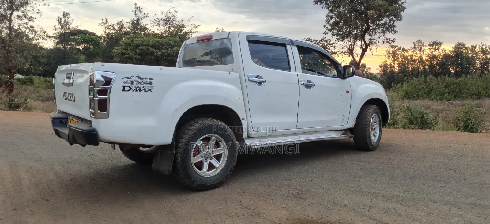 Isuzu D-MAX 2014 White