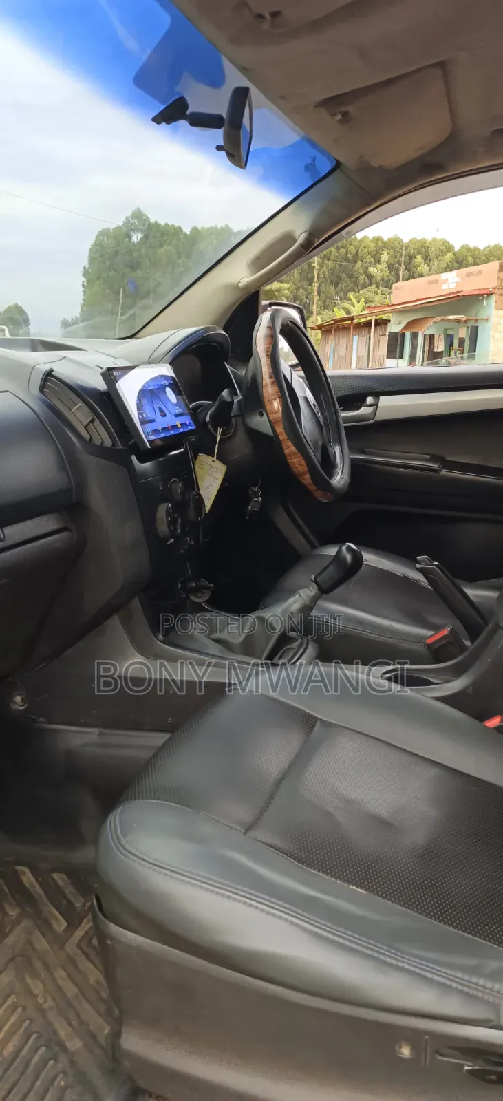 Isuzu D-MAX 2014 White